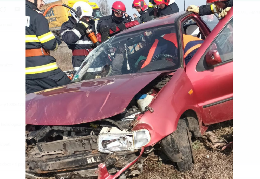 Accident rutier în localitatea Traian: un autoturism a ajuns în șanț
