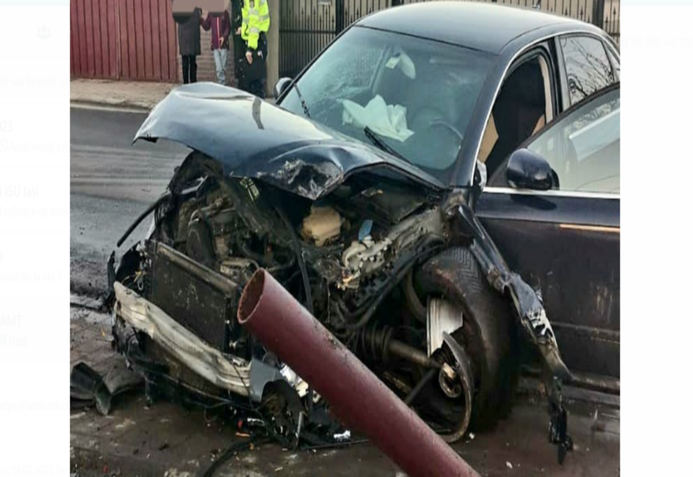 Un șofer a scăpat autoturismul de sub control și s-a oprit într-un gard