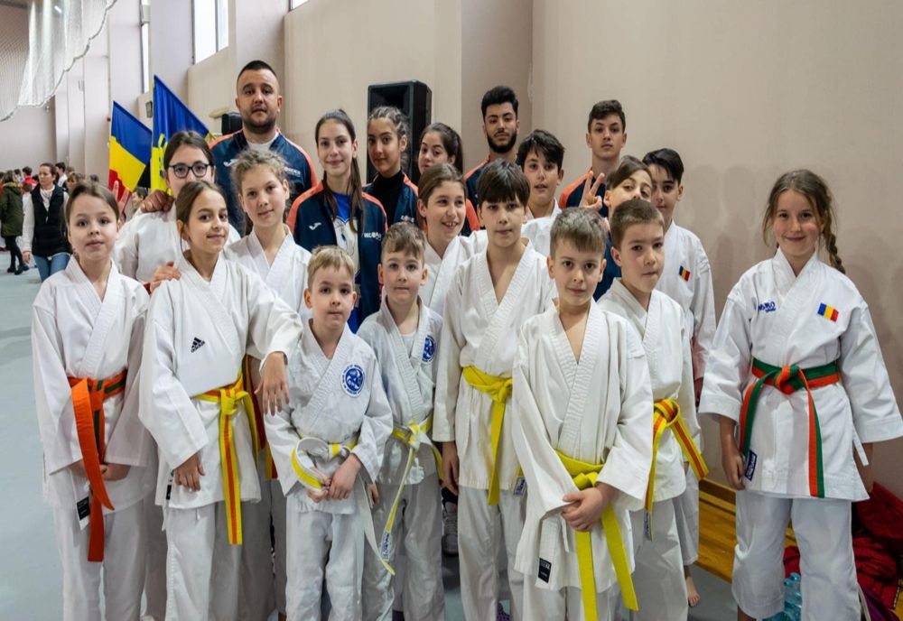 Performanță pentru sportivii Recorder Athletes Piatra-Neamț la Cupa Orașului Simeria-FOTO