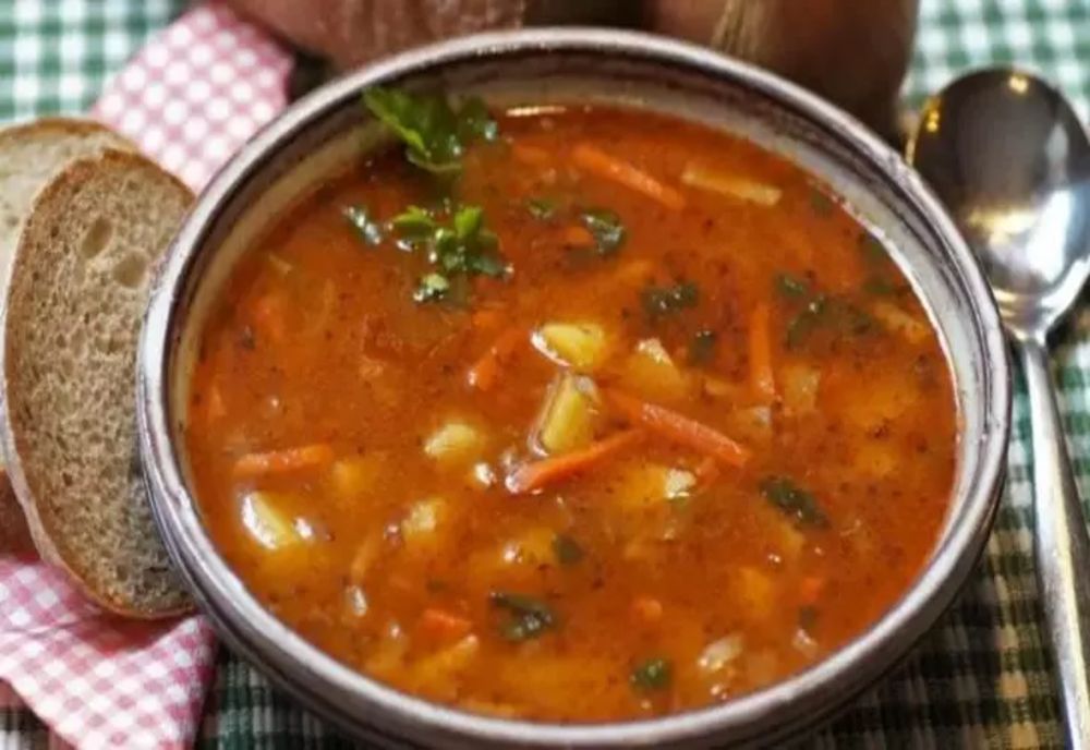 Cât se tine, de fapt, CIORBA la frigider. După aceea reprezintă un PERICOL pentru sănătate