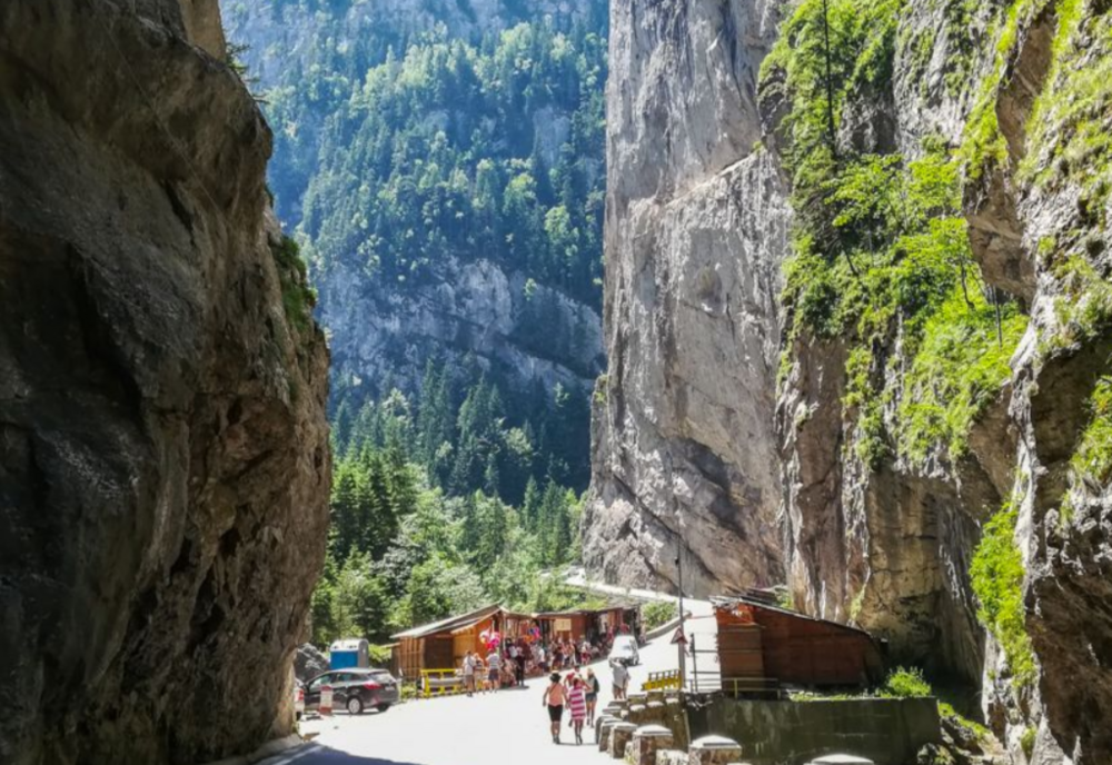 CJ Harghita pierde din nou: Cheile Bicazului rămân în județul Neamț