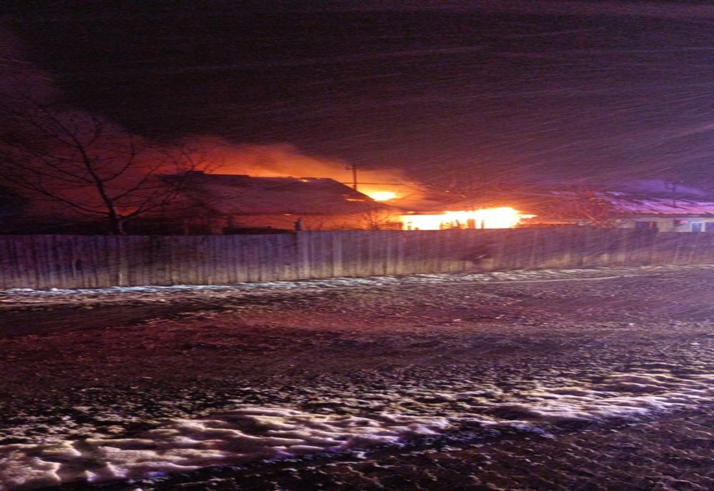 Incendiu la o gospodărie din Piatra-Neamț
