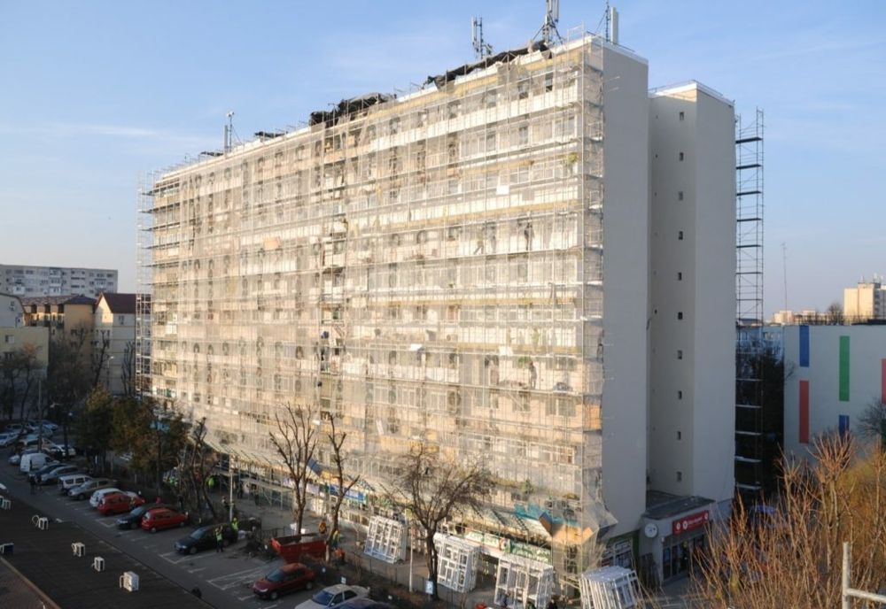 Reabilitarea termică a locuințelor, gratuită pentru românii vulnerabili