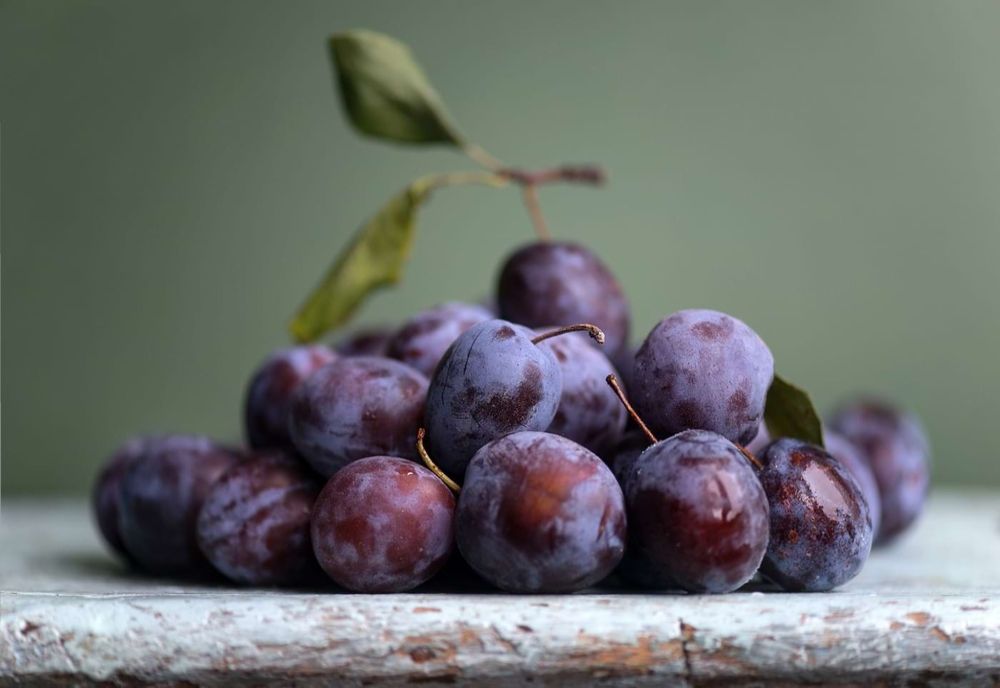 8 schimbări pozitive ale corpului dacă mănânci doar 6 prune pe zi