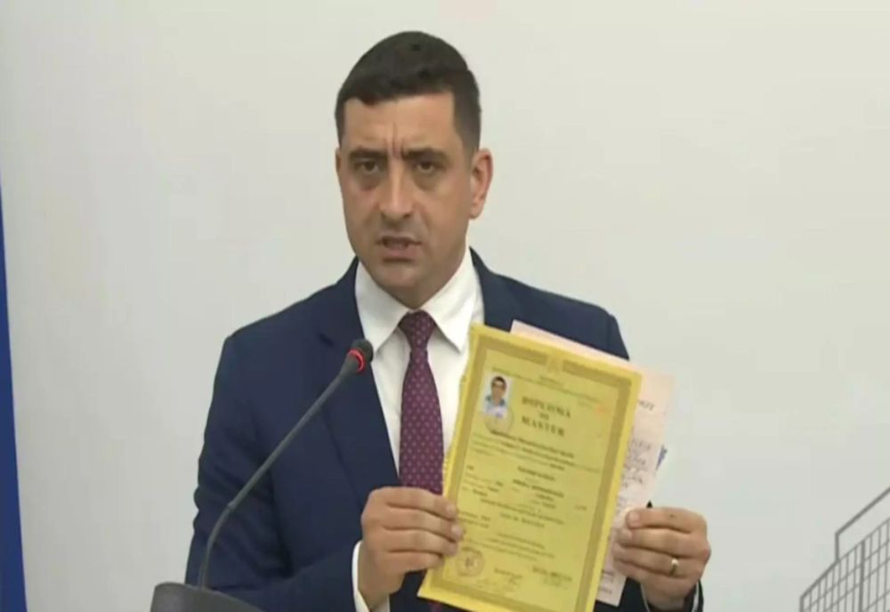 DUPĂ MINCIUNILE ȘI INSINUĂRILE DIN PRESĂ, GEORGE SIMION ȘI-A PREZENTAT ACTELE DE STUDII ÎN ORIGINAL