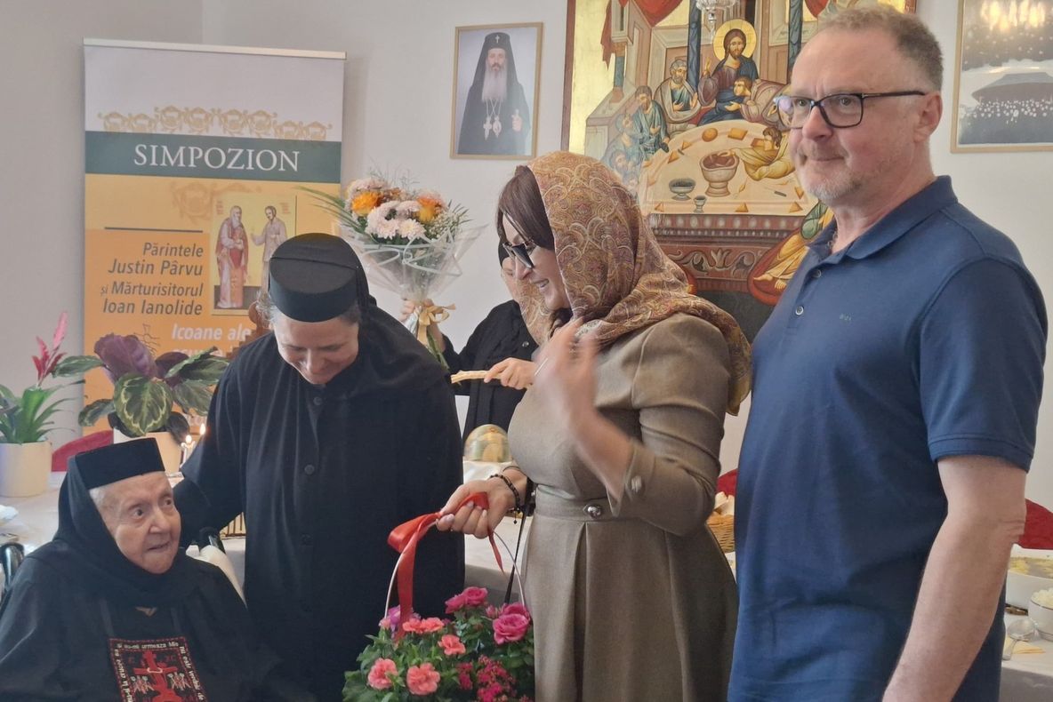 Maica Penelope, 100 de ani de rugăciune și dăruire