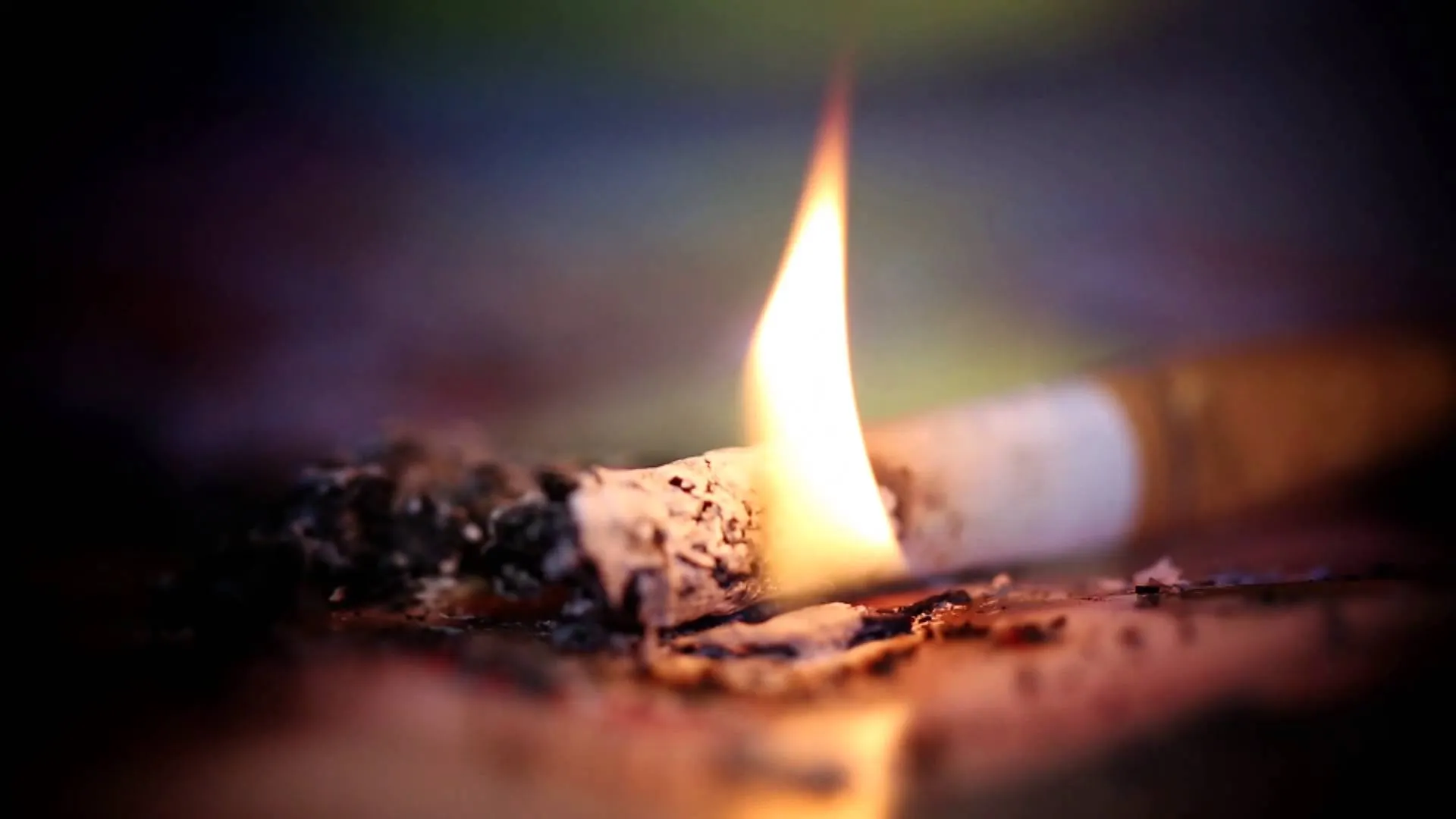 incendiu fumatori