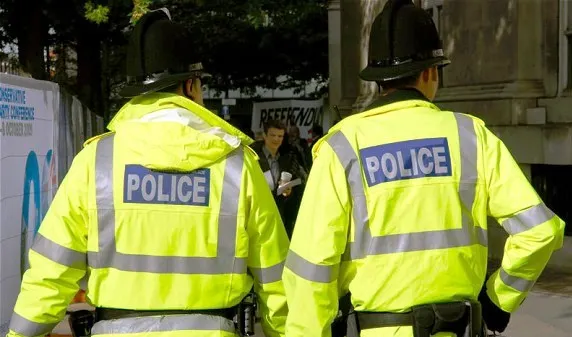 marea britanie politisti
