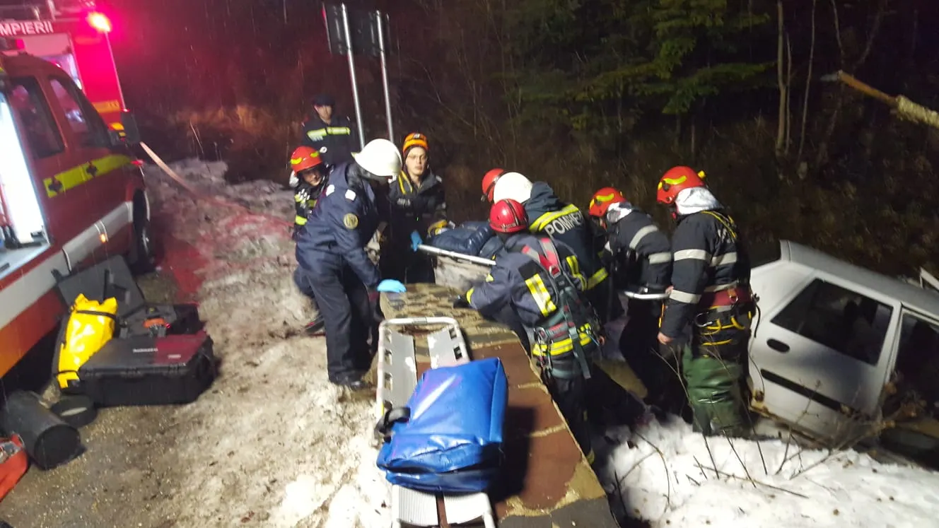 exercitiu accident neamt isu pompieri descarcerare noapte 7