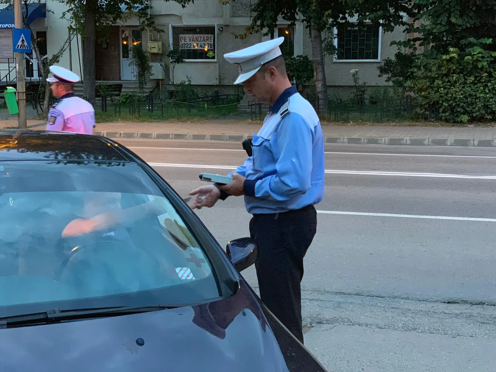 RAZII în traficul rutier din Piatra-Neamț. Un șofer a fost prins beat la volan (FOTO-VIDEO) (2)