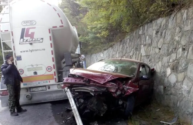 accident-Bistricioara-1-648x420