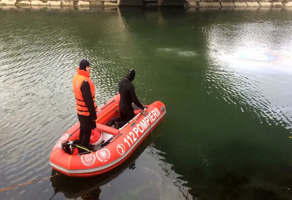 Bărbat scos fără suflare de pompieri din apele râului Toplița