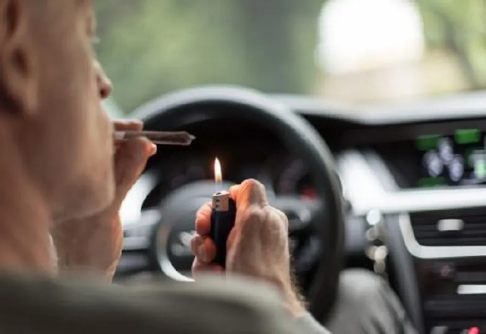 Un alt șofer ”fumat”, depistat de polițiști în Piatra-Neamț