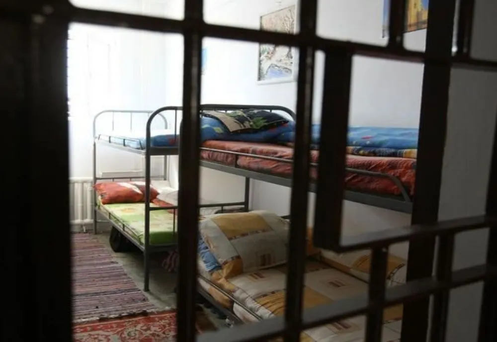 Va sta doi ani la închisoare după ce a furat dintr-o școală