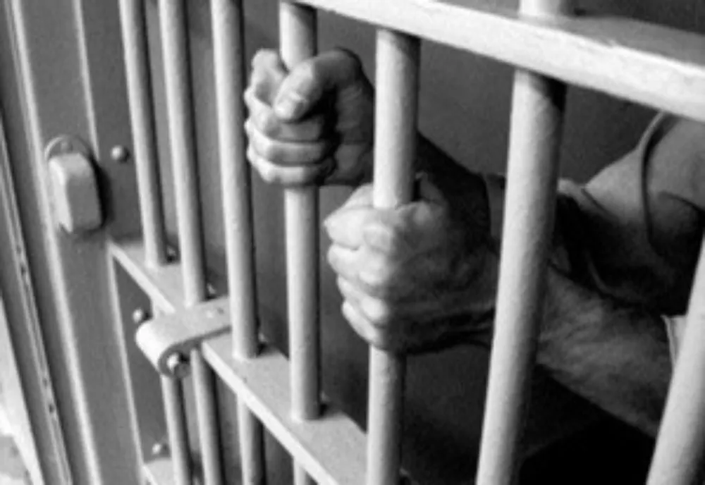 Infractor violent, reținut de polițiști
