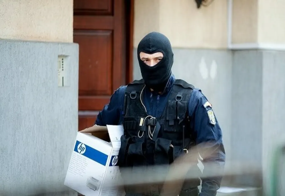 Prejudiciu de 1,2 milioane de lei din indemnizații obținute ilicit de la bugetul de stat, în contextul pandemiei de COVID-19