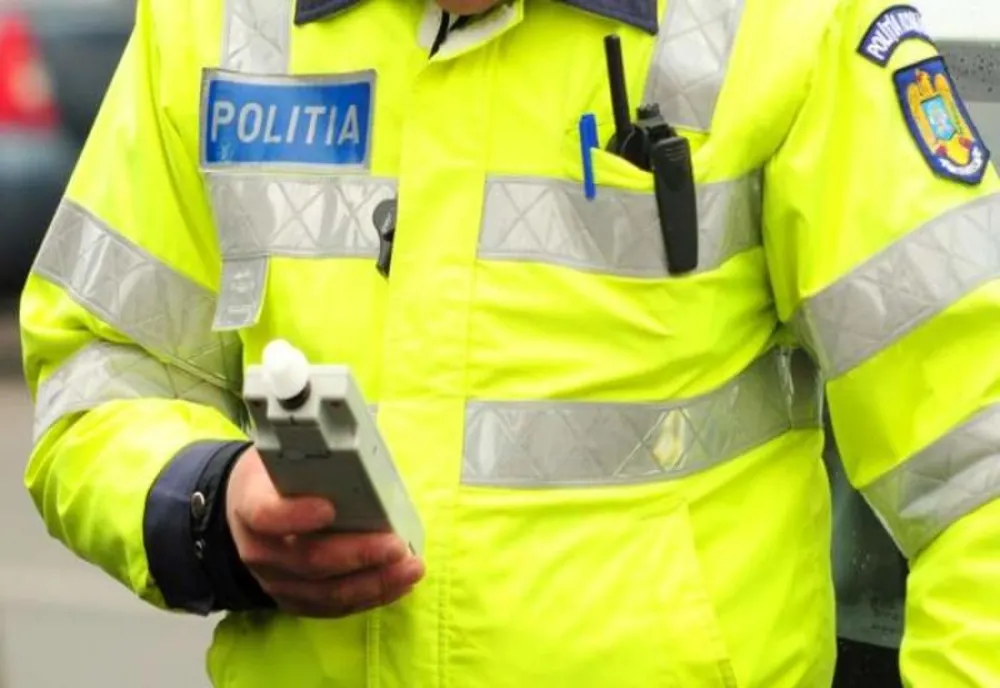 Șofer de 74 de ani, depistat cu alcoolemie mare pe strazile din Piatra Neamț