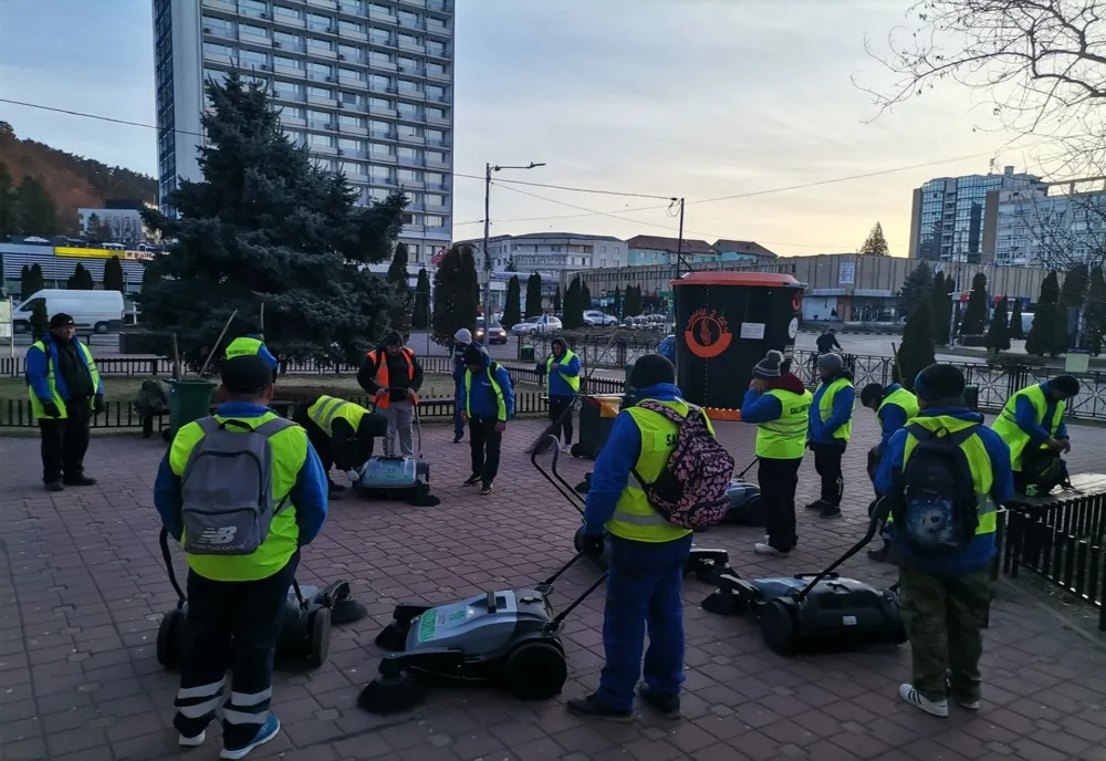 Utilaje noi pentru eficientizarea activității de curățenie în Piatra-Neamț