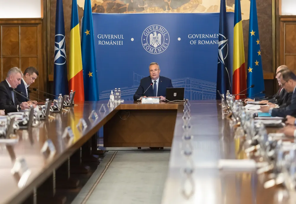 Cât va fi salariul minim de la 1 ianuarie 2023 după consultările cu sindicatele - Anunțul premierului Nicolae Ciucă