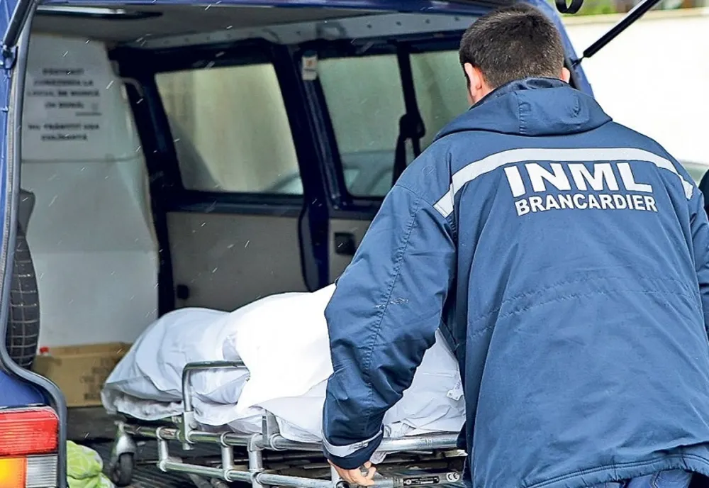 Un bărbat de 40 de ani, din Târgu Neamț, găsit mort în locuința sa!