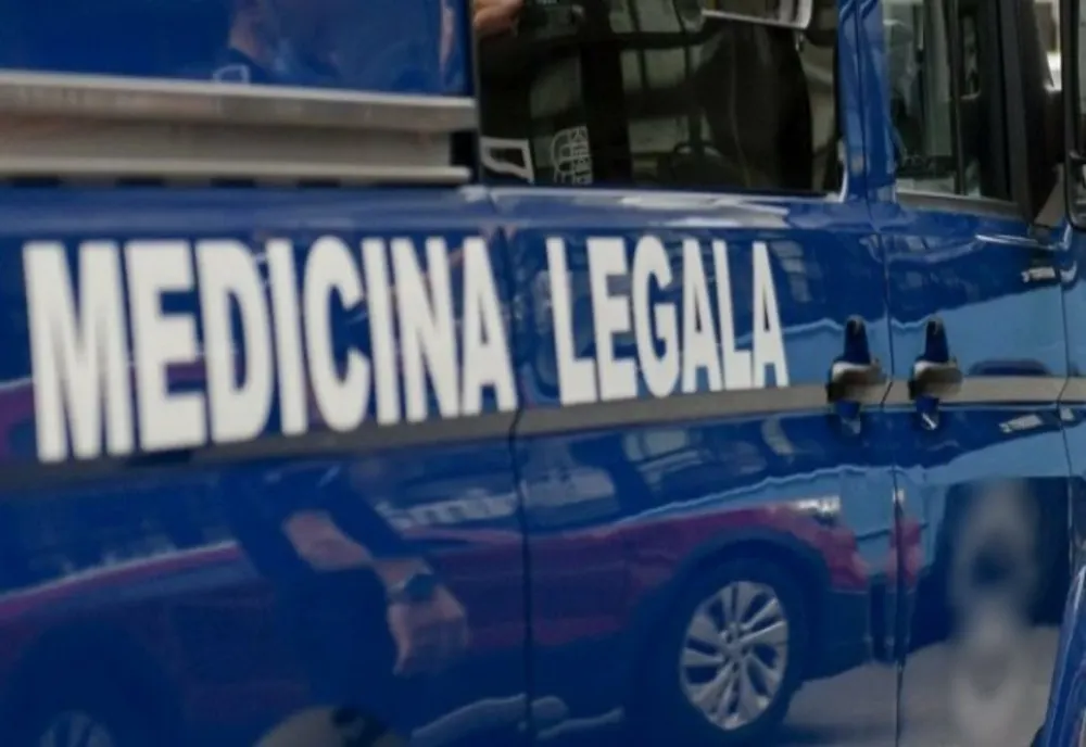 Un cadavru a fost găsit într-un lac din Piatra Neamț
