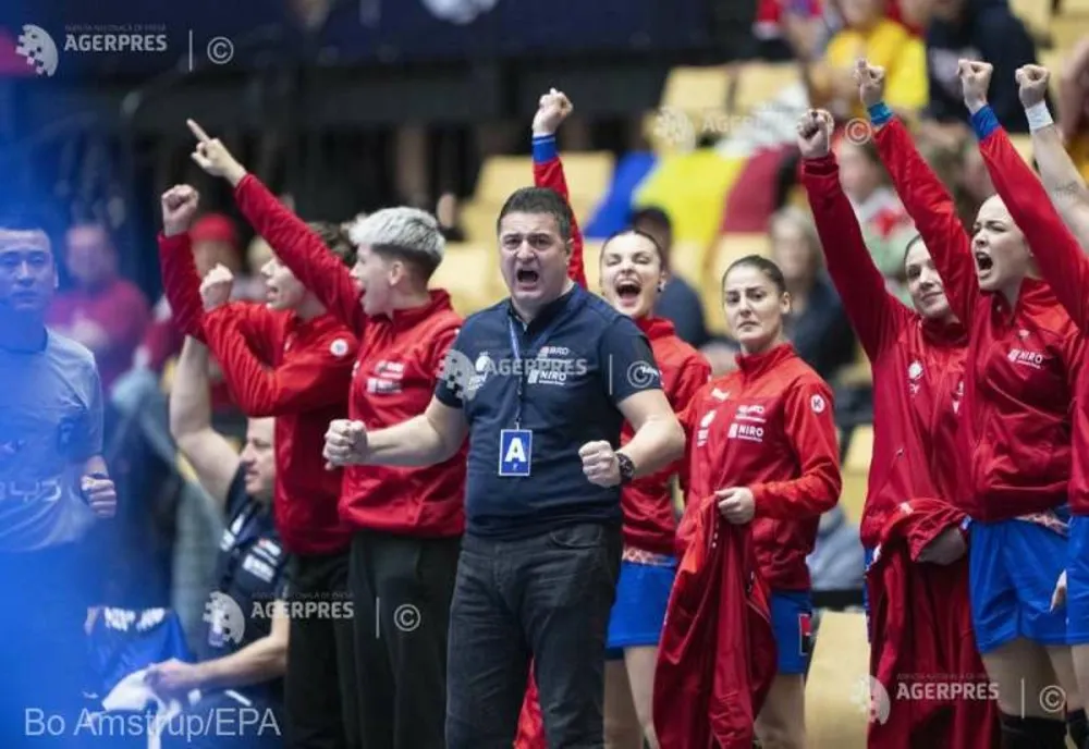 Handbal feminin: Florentin Pera, după calificarea în grupele principale la CM: "Sunt mândru de jucătoarele mele"