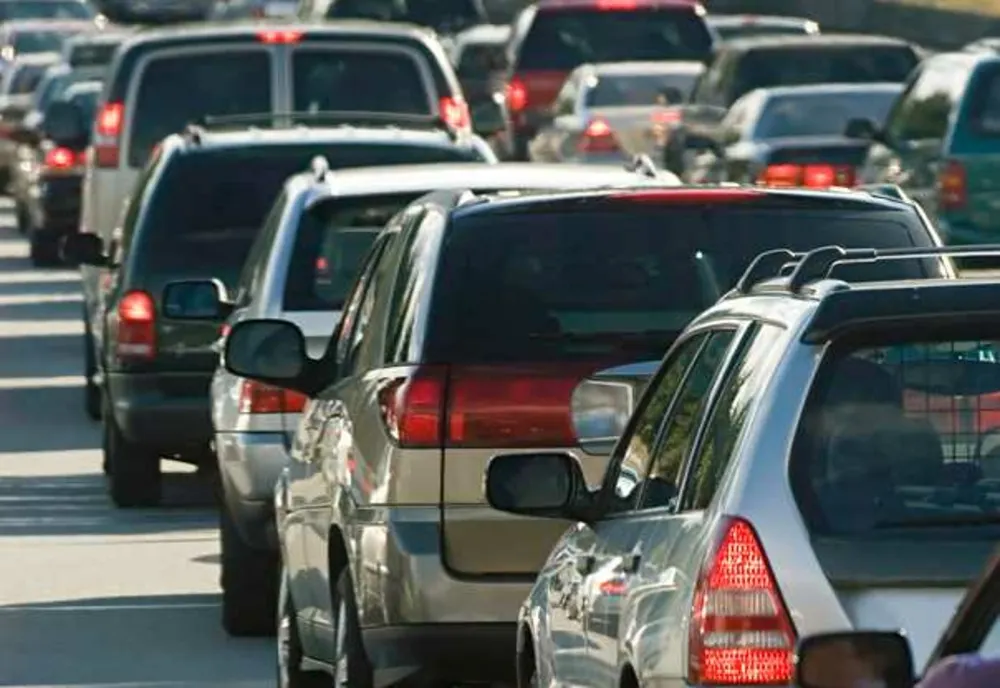 UE RELAXEAZĂ NORMELE DE POLUARE PENTRU PROIECTORII AUTO. UN COMPROMIS PENTRU A SALVA INDUSTRIA EUROPEANĂ