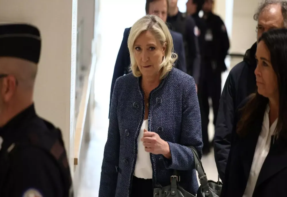 PENSIONAR CONDAMNAT PENTRU AMENINȚĂRI CU MOARTEA LA ADRESA JUDECĂTOAREI CARE A CONDAMNAT-O PE MARINE LE PEN