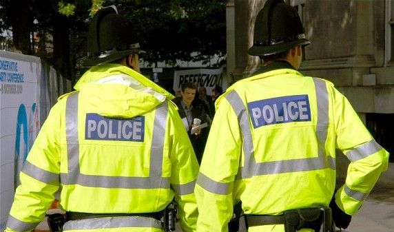 marea britanie politisti