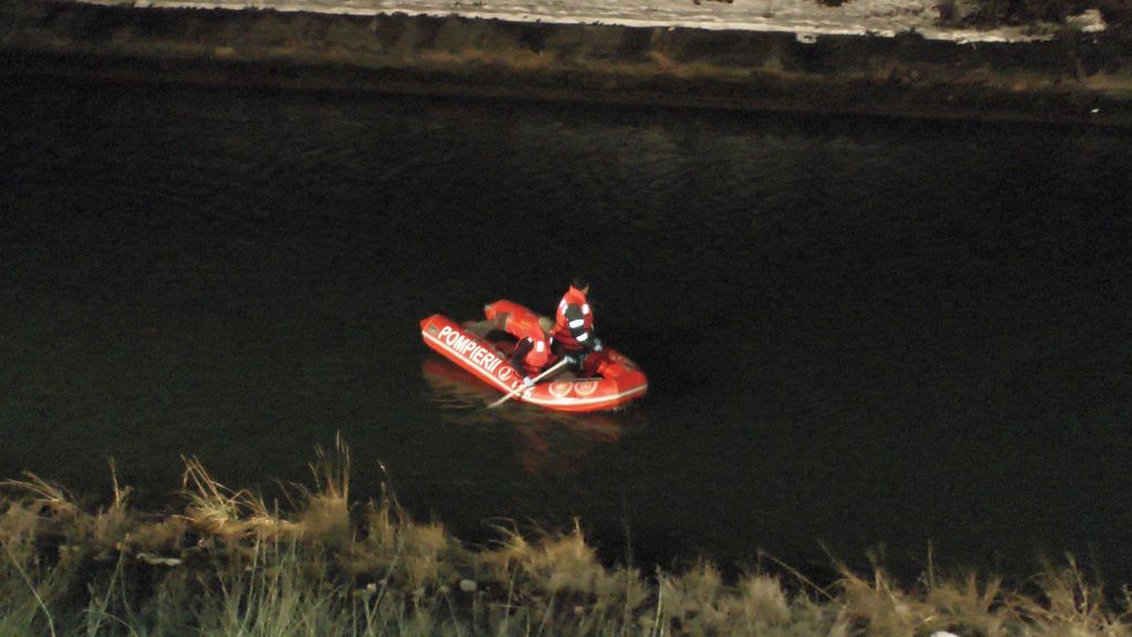 cadavru fata aruncat rau bistrita