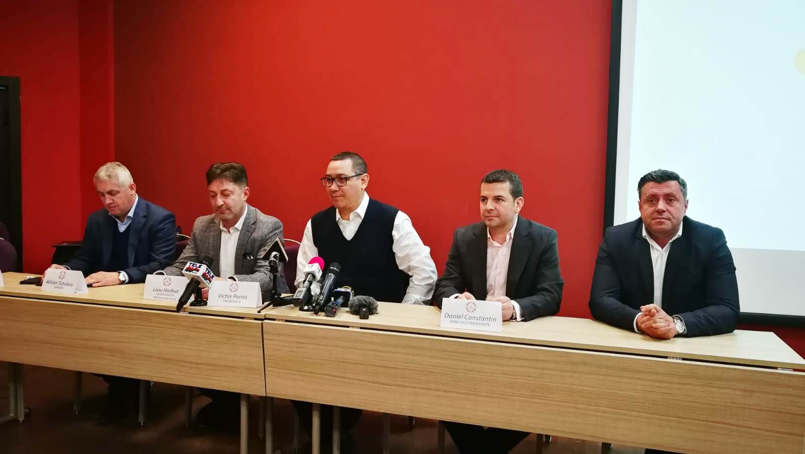 Victor Ponta, Liviu Harbuz, Vasile Panaite, Daniel Constantin, Adrian Tutuianu