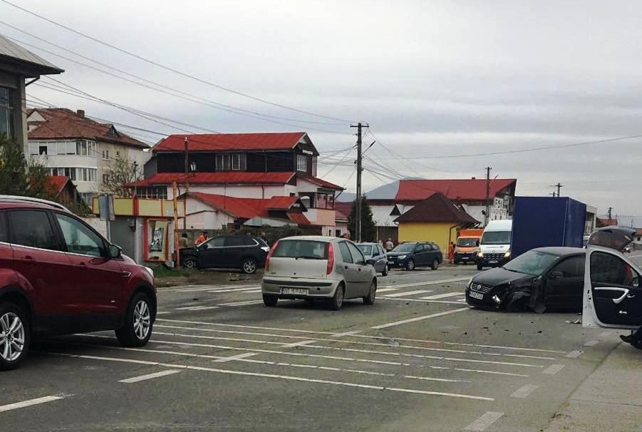 Accident cu victime la Săvinești (5)