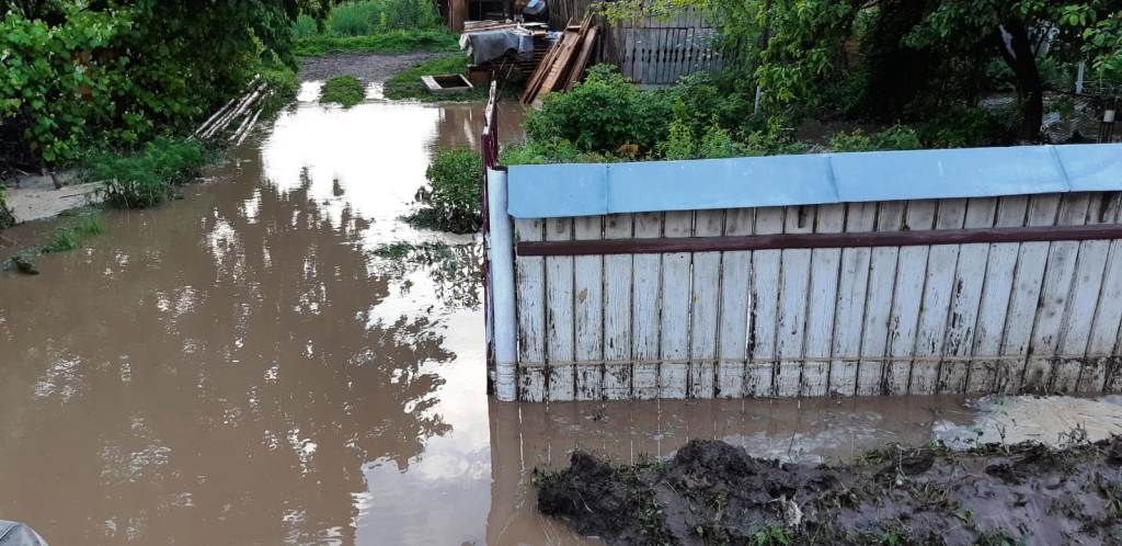 inundatii curti neamt 8