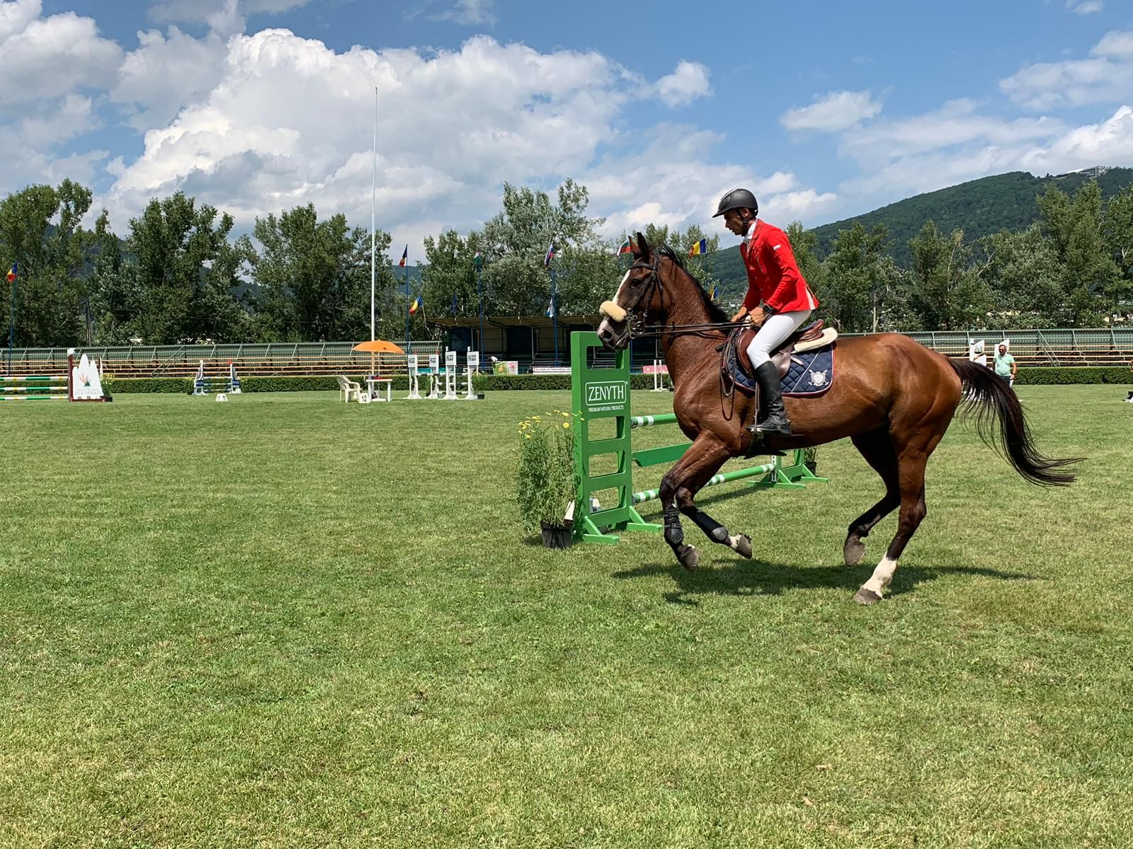 38b70f92-79e7-4d04-bbec-a76bbc748e9e