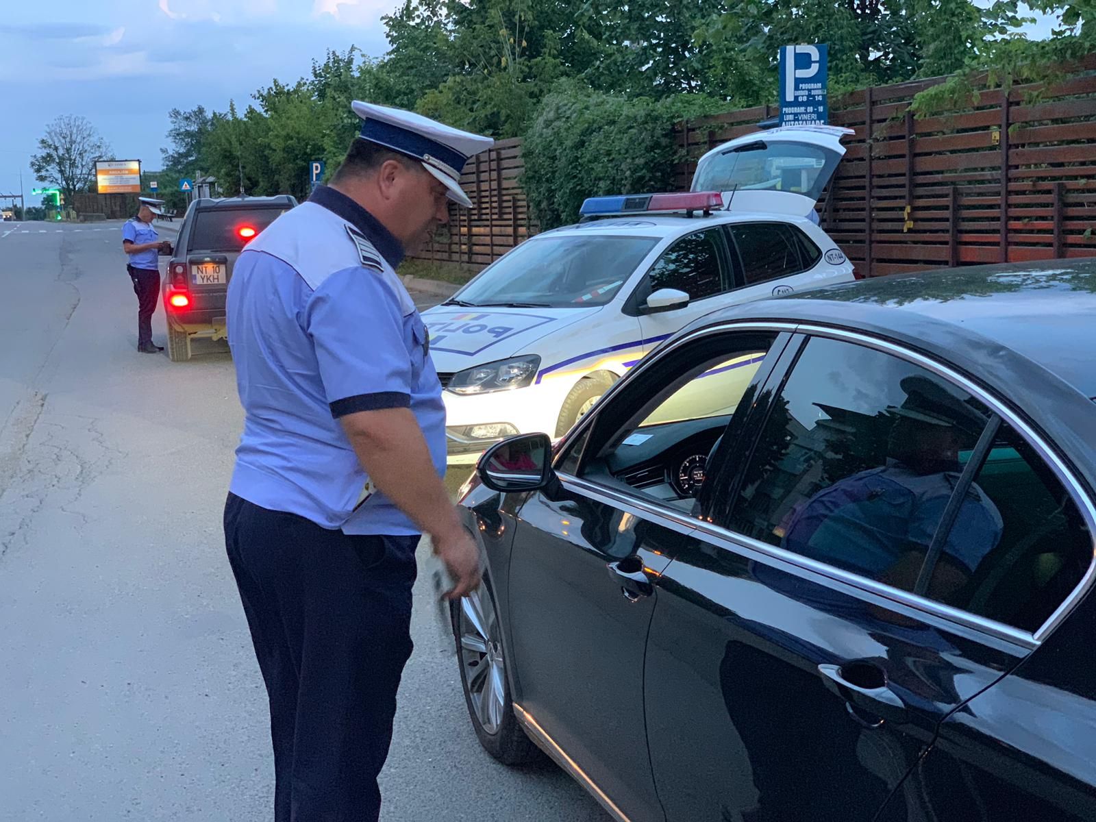 RAZII în traficul rutier din Piatra-Neamț. Un șofer a fost prins beat la volan (FOTO-VIDEO) (5)
