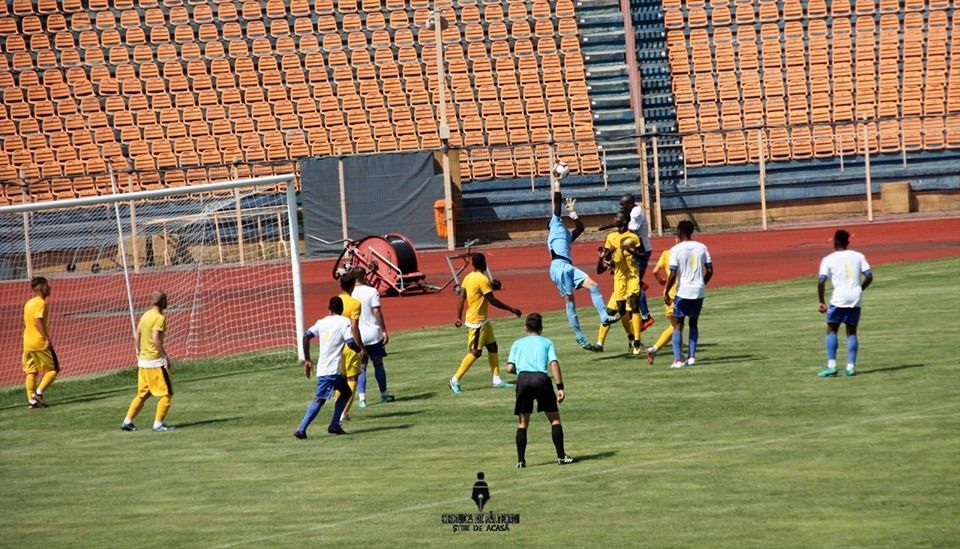 67619793_2419199314997492_825383669366521856_n