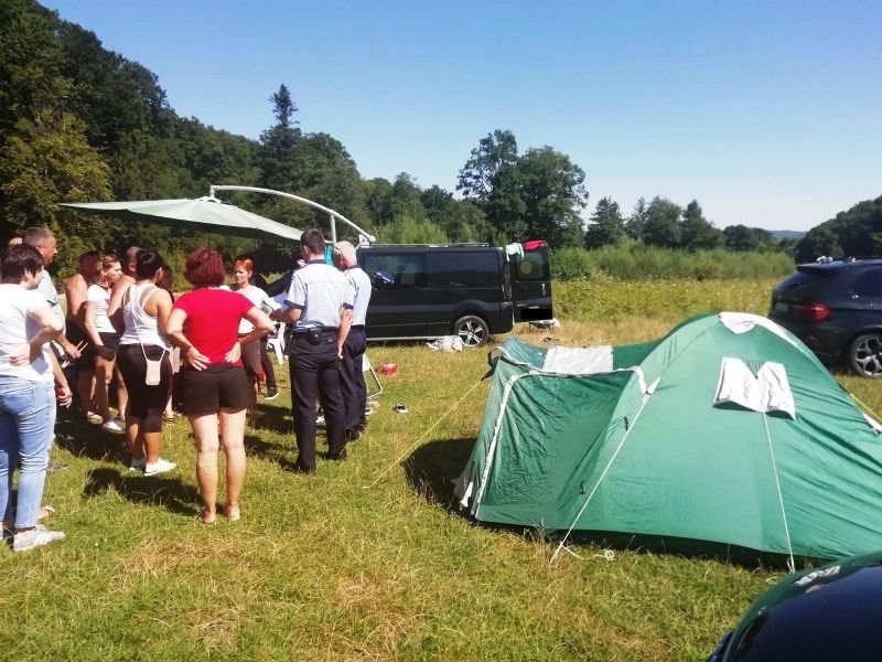 Activitate a poliţiştilor pentru prevenirea furturilor din bagaje și autovehicule (FOTO) 2