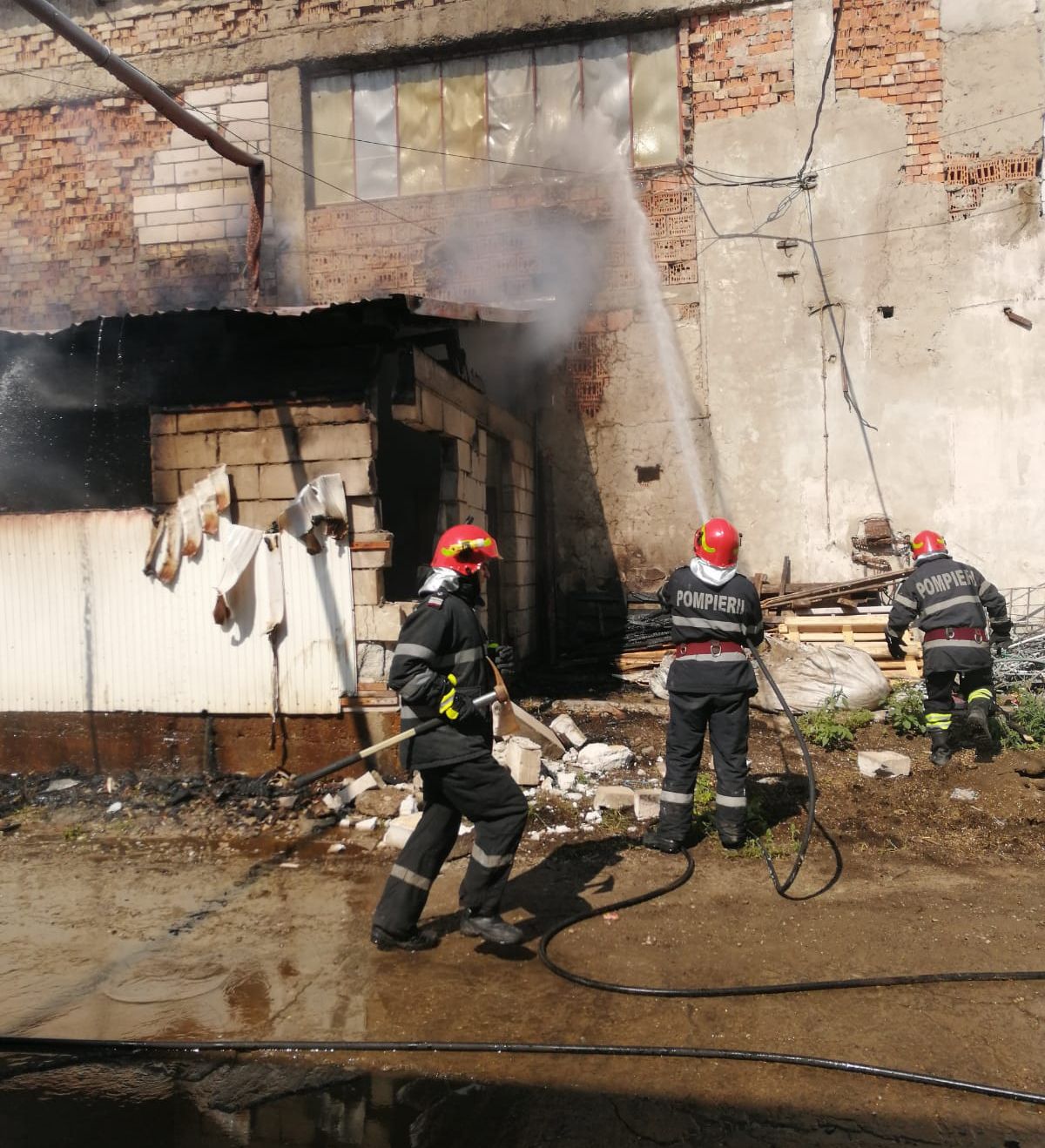 incendiu platforma industriala