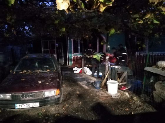 Un bărbat a murit intoxicat cu fum în urma unui incendiu