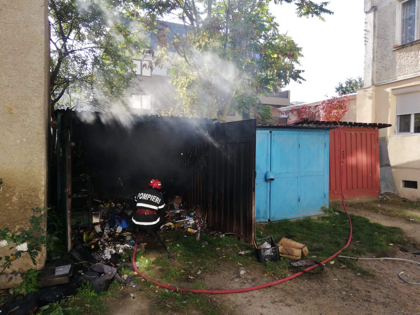 incendiu garaj