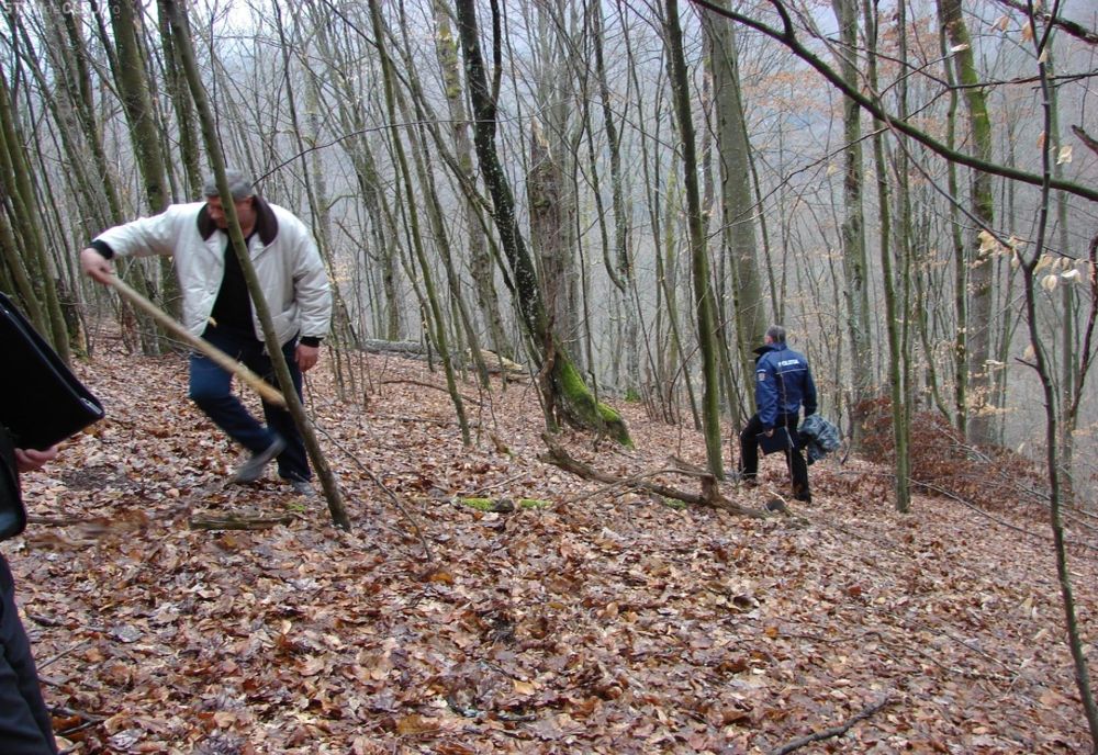 Bărbat din Iași rătăcit, găsit de polițiști după patru ore de căutări