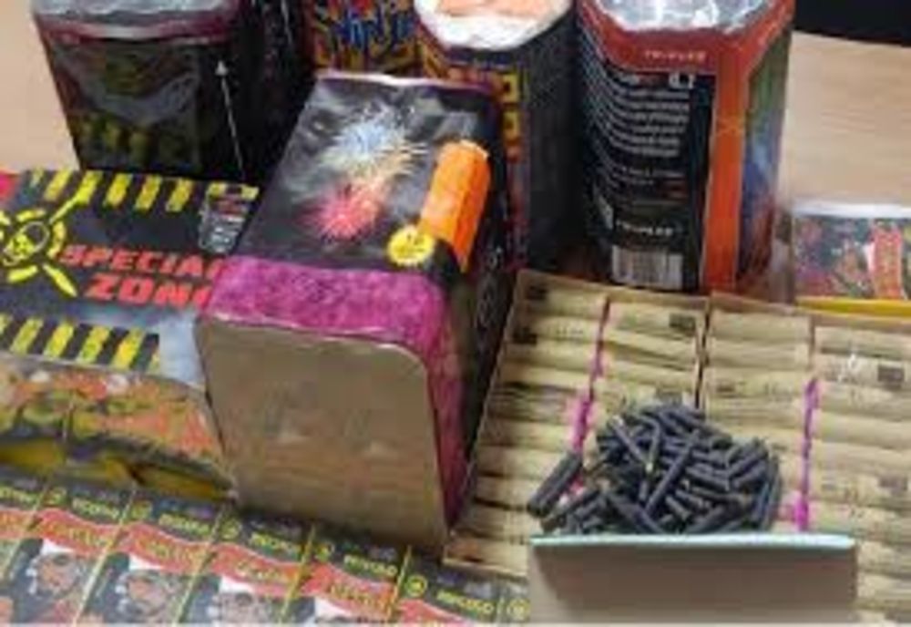 Infracțiuni de sezon. Comerțul ilegal cu petarde