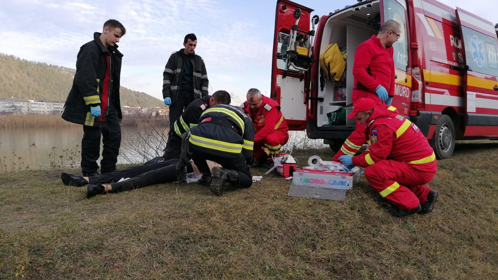 b3a5cd6d-1b31-49cc-9c28-da10eef74619