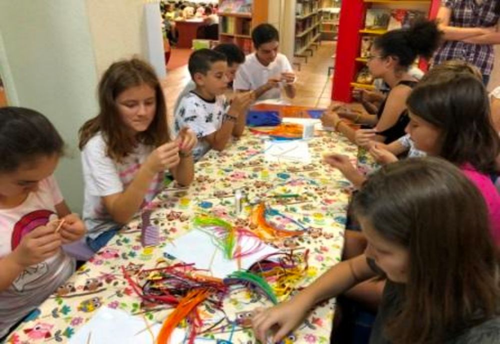 Ateliere creative pentru copii, la Biblioteca Județeană
