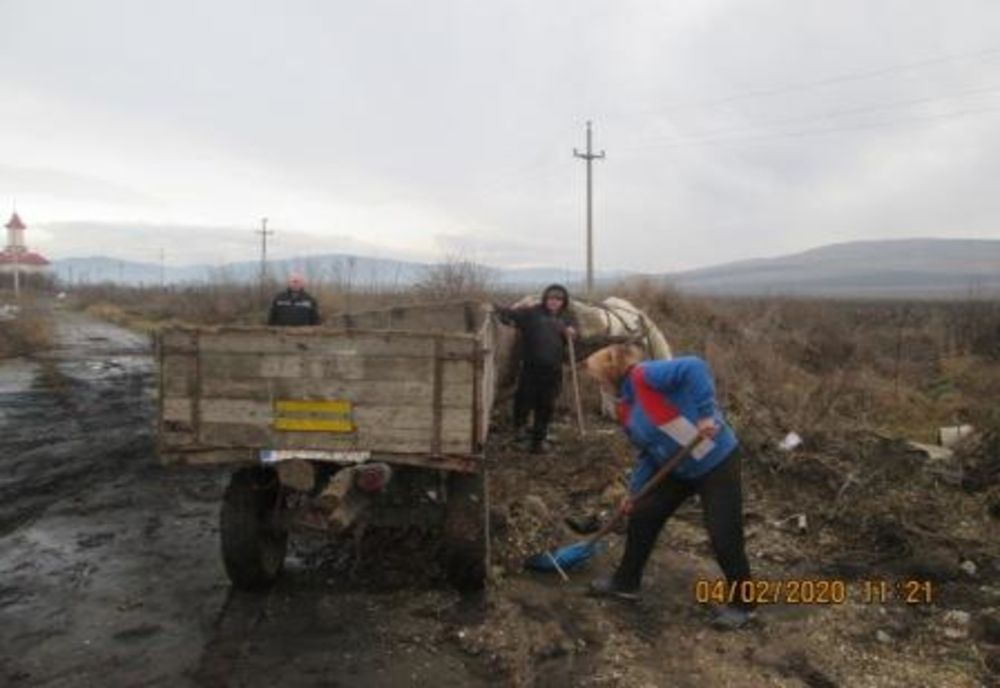 1.000 de lei amendă pentru că a aruncat gunoiul în loc nepermis