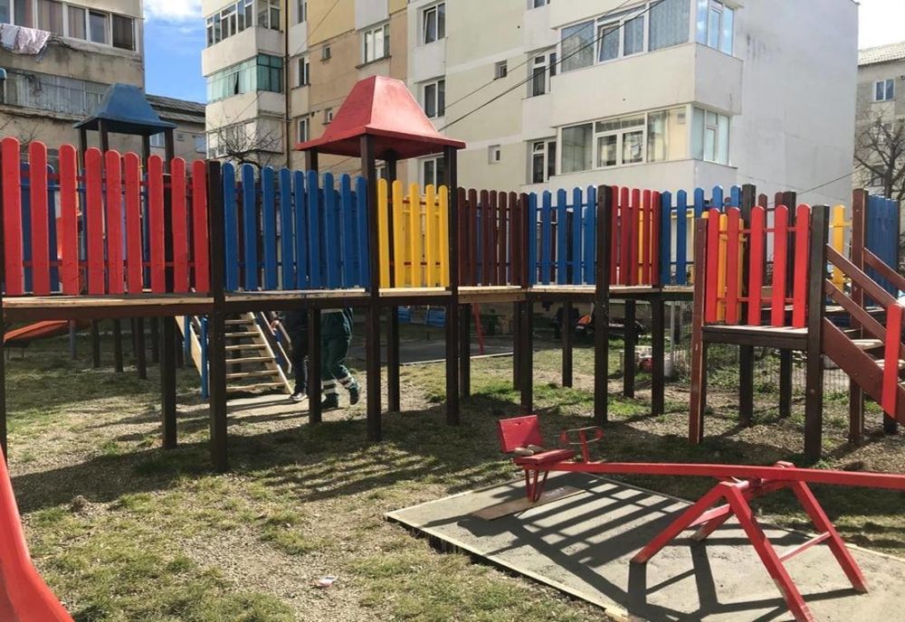 Se închid locurile de joacă, Parcul Central  și zonele pietonale din Piatra-Neamț