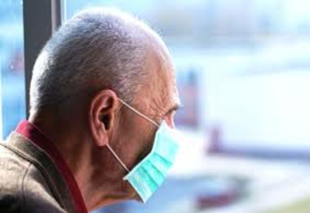 Focar de COVID-19 la un centru de bătrâni din Neamț