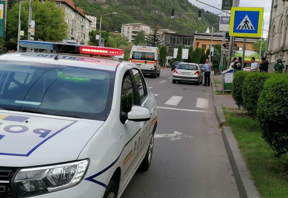 Copil pe bicicletă, accidentat pe trecerea pentru pietoni (FOTO)