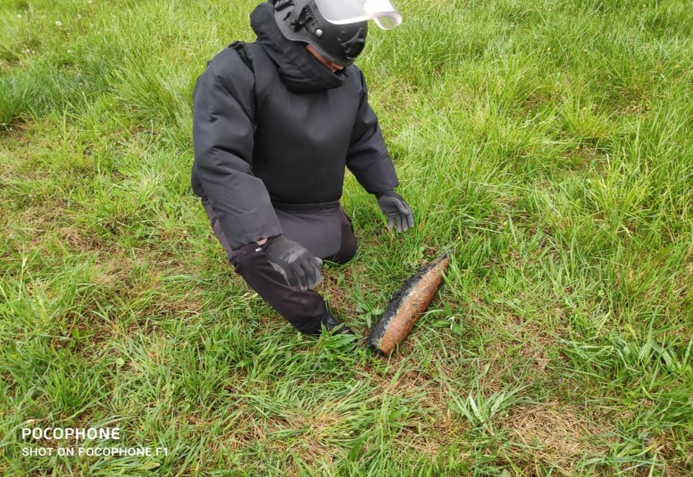 Proiectil descoperit într-o fântână (FOTO)