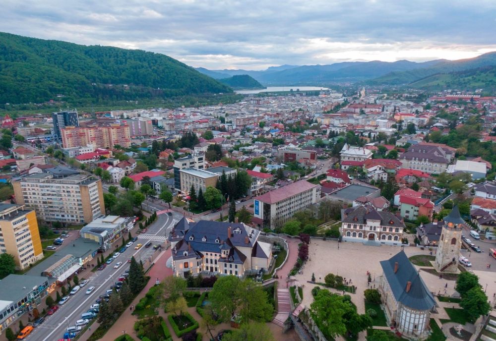 Piața Ștefan cel Mare, o nouă zonă pietonală pe timpul verii